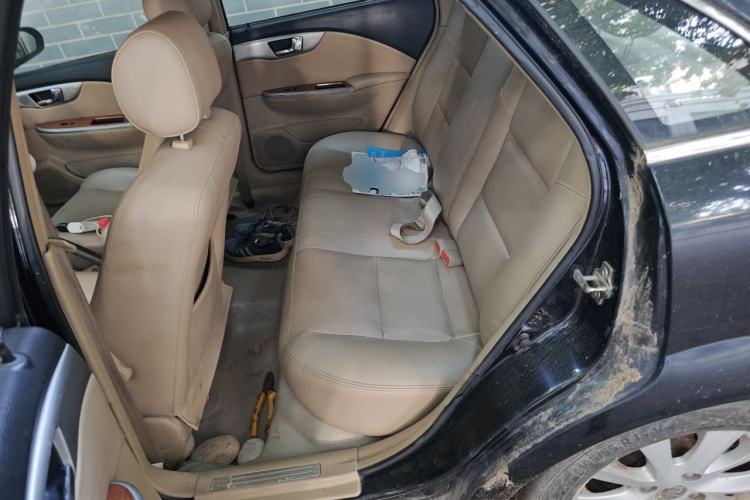 Used Buick Excelle 2011 1.6 LE-MT Left Rear Seat