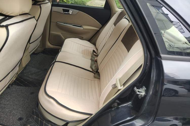Used Buick Excelle 2011 1.6 LE-MT Left Rear Seat