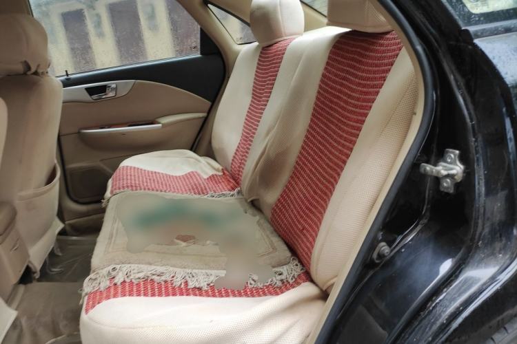 Used Buick Excelle 2011 1.6 LE-MT Left Rear Seat