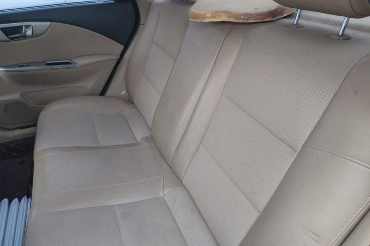 Used Buick Excelle 2011 1.6 LX-MT Left Rear Seat