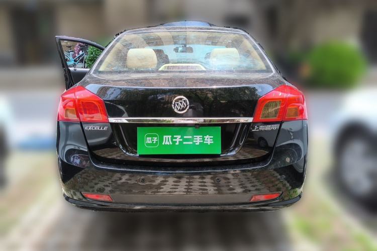 Used Buick Excelle 2011 1.6 LE-MT Rear