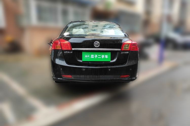 Used Buick Excelle 2011 1.6 LE-MT Rear