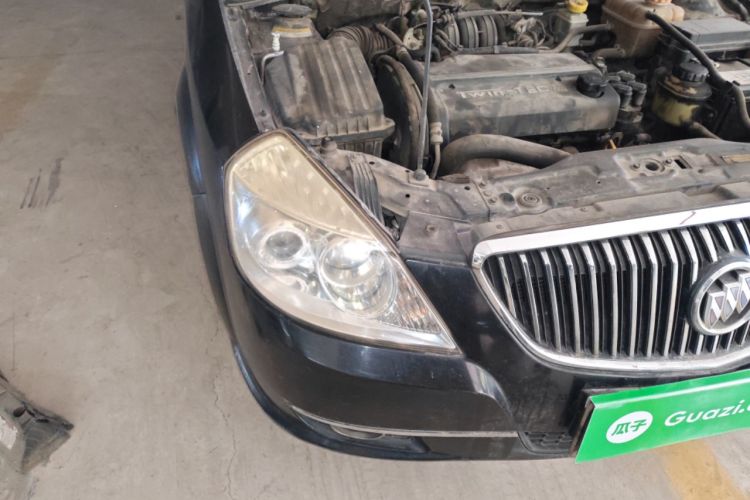 Used Buick Excelle 2011 1.6 LE-MT Right Front Headlight