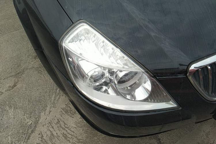 Used Buick Excelle 2011 1.6 LE-AT Right Front Headlight