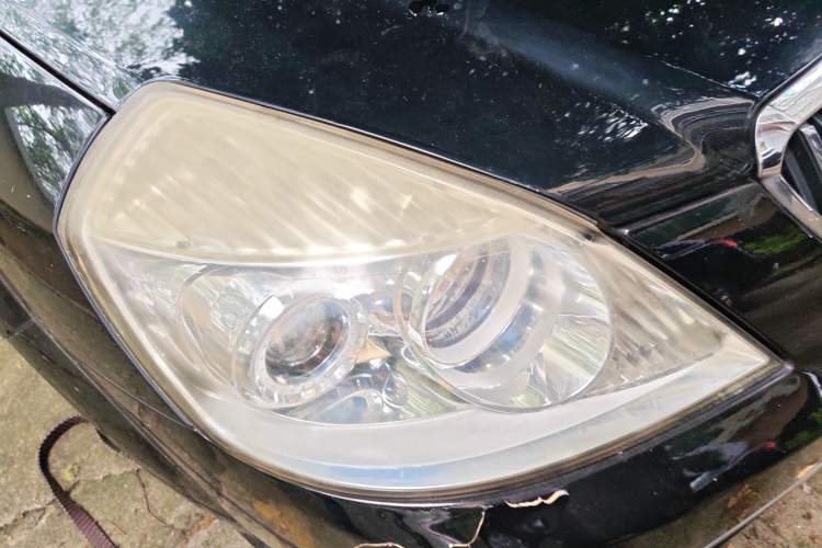 Used Buick Excelle 2011 1.6LX-AT Right Front Headlight