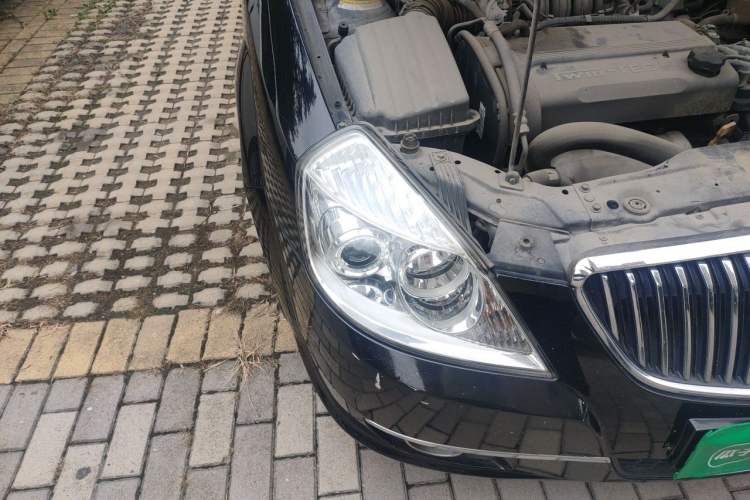 Used Buick Excelle 2011 1.6 LE-MT Right Front Headlight