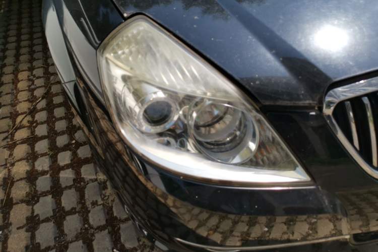 Used Buick Excelle 2011 1.6LX-AT Right Front Headlight