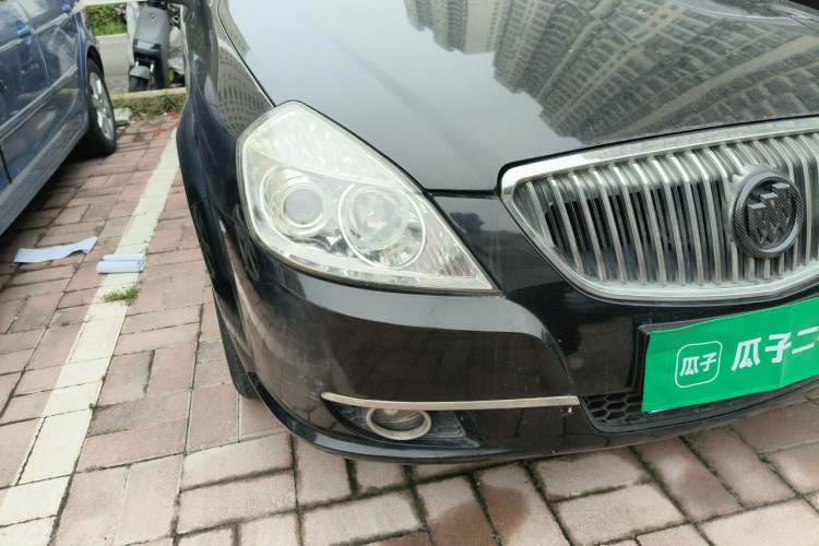Used Buick Excelle 2011 1.6LX-AT Right Front Headlight