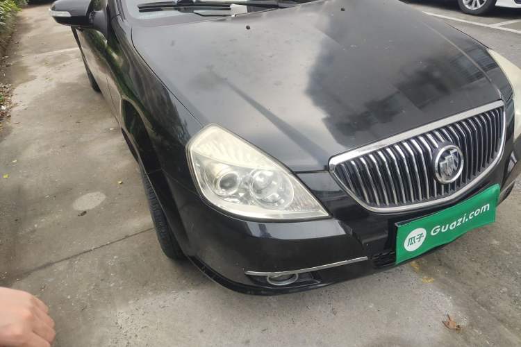 Used Buick Excelle 2011 1.6 LE-MT Right Front Headlight