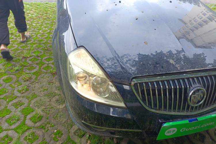 Used Buick Excelle 2011 1.6LX-AT Right Front Headlight