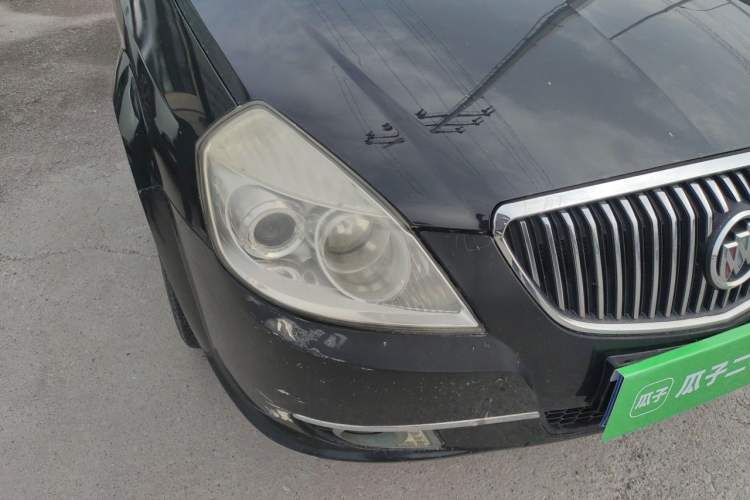 Used Buick Excelle 2011 1.6 LX-MT Right Front Headlight