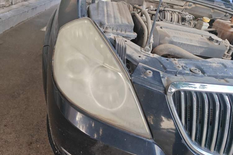 Used Buick Excelle 2011 1.6 LE-MT Right Front Headlight