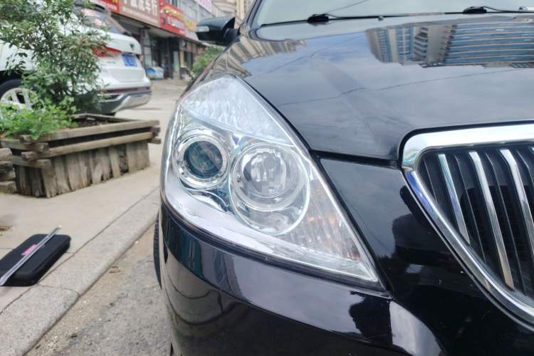 Used Buick Excelle 2011 1.6LX-AT Right Front Headlight