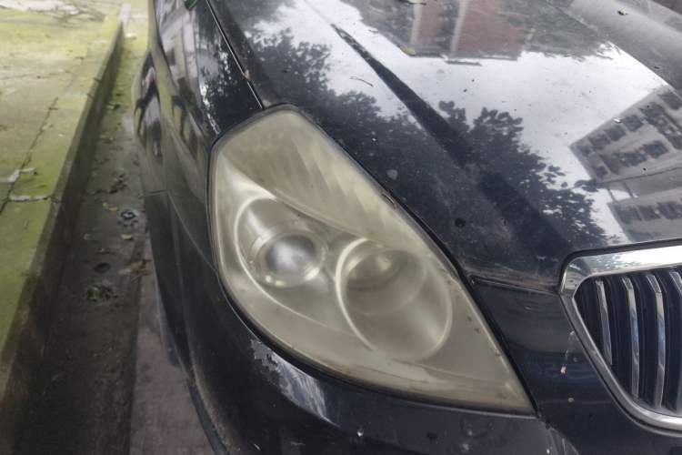Used Buick Excelle 2011 1.6 LE-MT Right Front Headlight