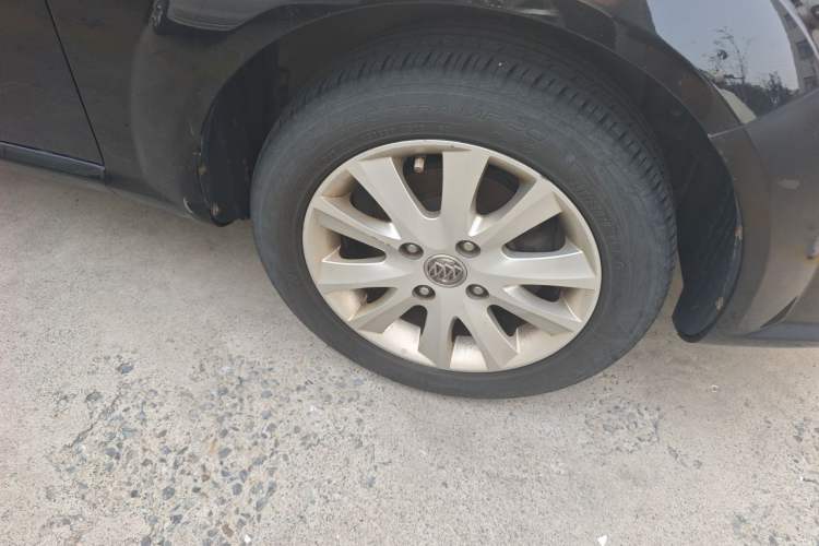 Used Buick Excelle 2011 1.6 LE-MT Right Front Wheel Hub