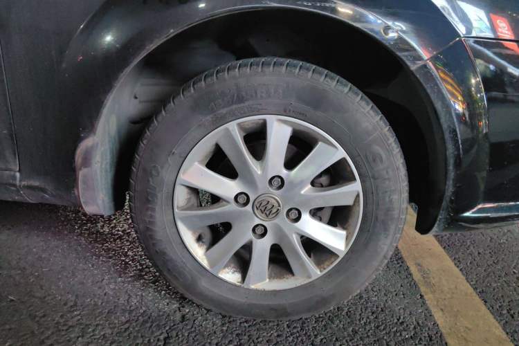 Used Buick Excelle 2011 1.6LX-AT Right Front Wheel Hub