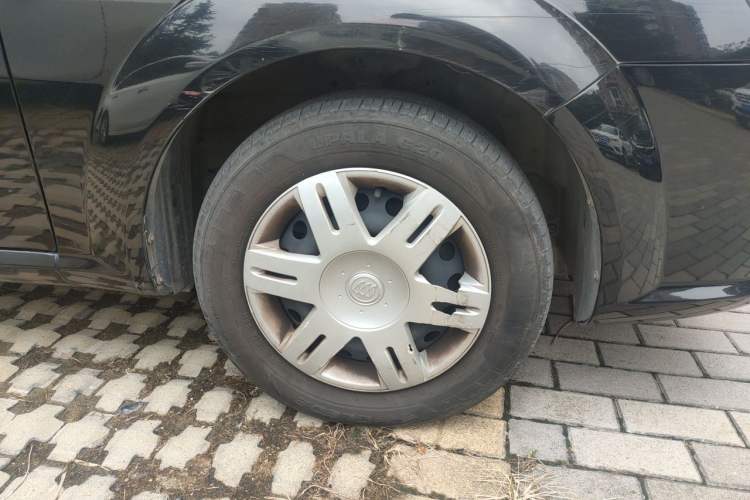 Used Buick Excelle 2011 1.6 LE-MT Right Front Wheel Hub