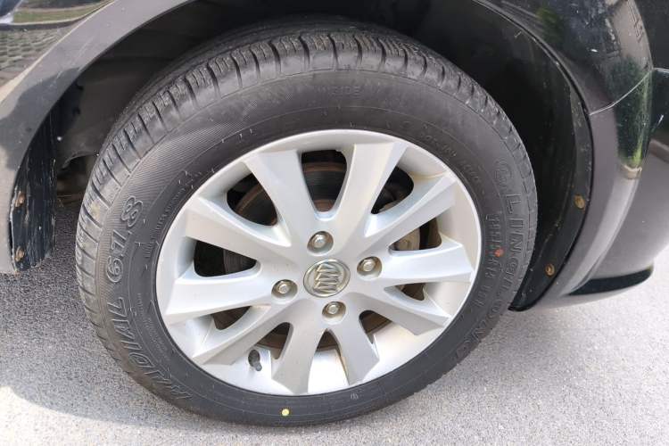 Used Buick Excelle 2011 1.6 LE-MT Right Front Wheel Hub