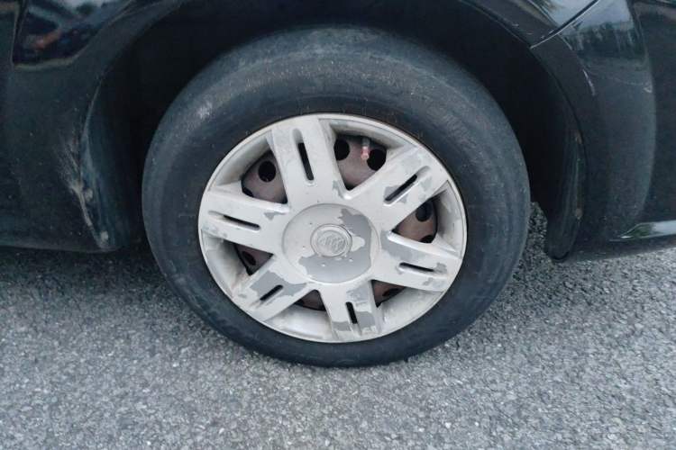 Used Buick Excelle 2011 1.6 LX-MT Right Front Wheel Hub