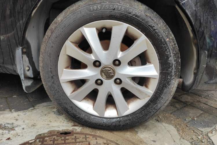 Used Buick Excelle 2011 1.6 LE-MT Right Front Wheel Hub