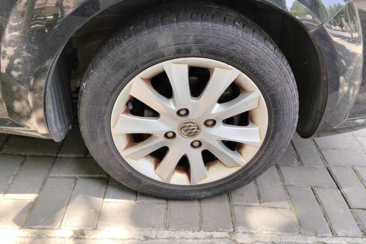 Used Buick Excelle 2011 1.6 LE-MT Right Front Wheel Hub