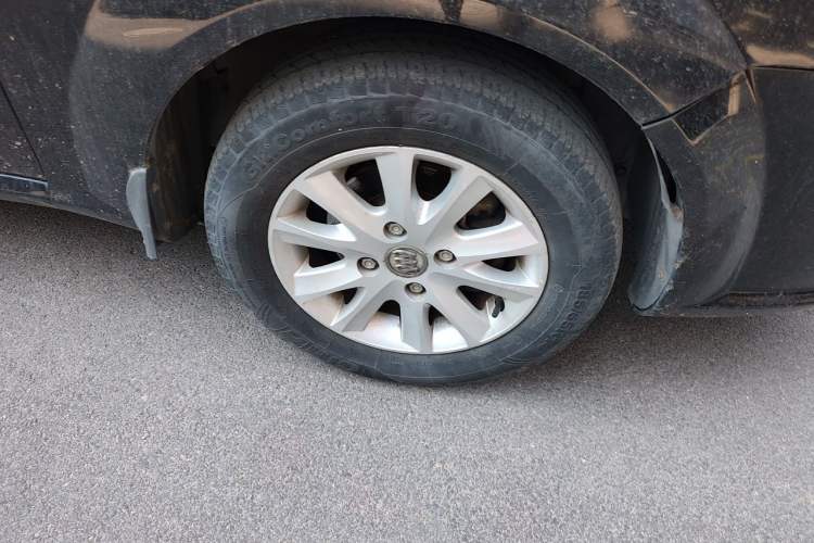 Used Buick Excelle 2011 1.6 LX-MT Right Front Wheel Hub