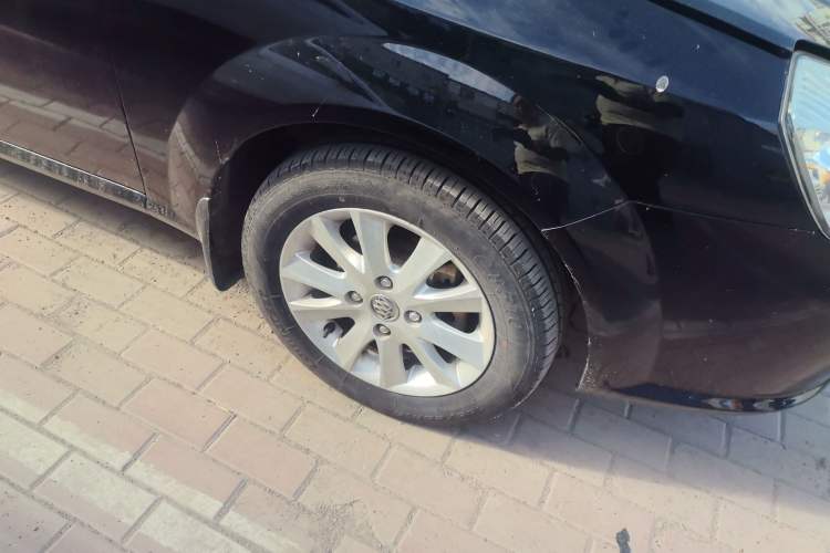 Used Buick Excelle 2011 1.6 LE-AT Right Front Wheel Hub