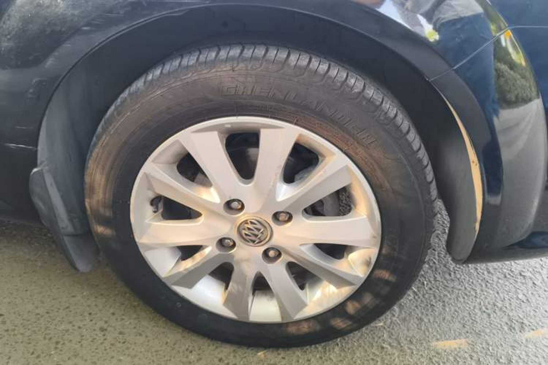 Used Buick Excelle 2011 1.6 LE-AT Right Front Wheel Hub