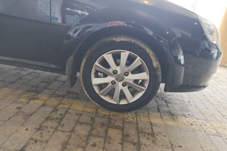 Used Buick Excelle 2011 1.6 LE-MT Right Front Wheel Hub