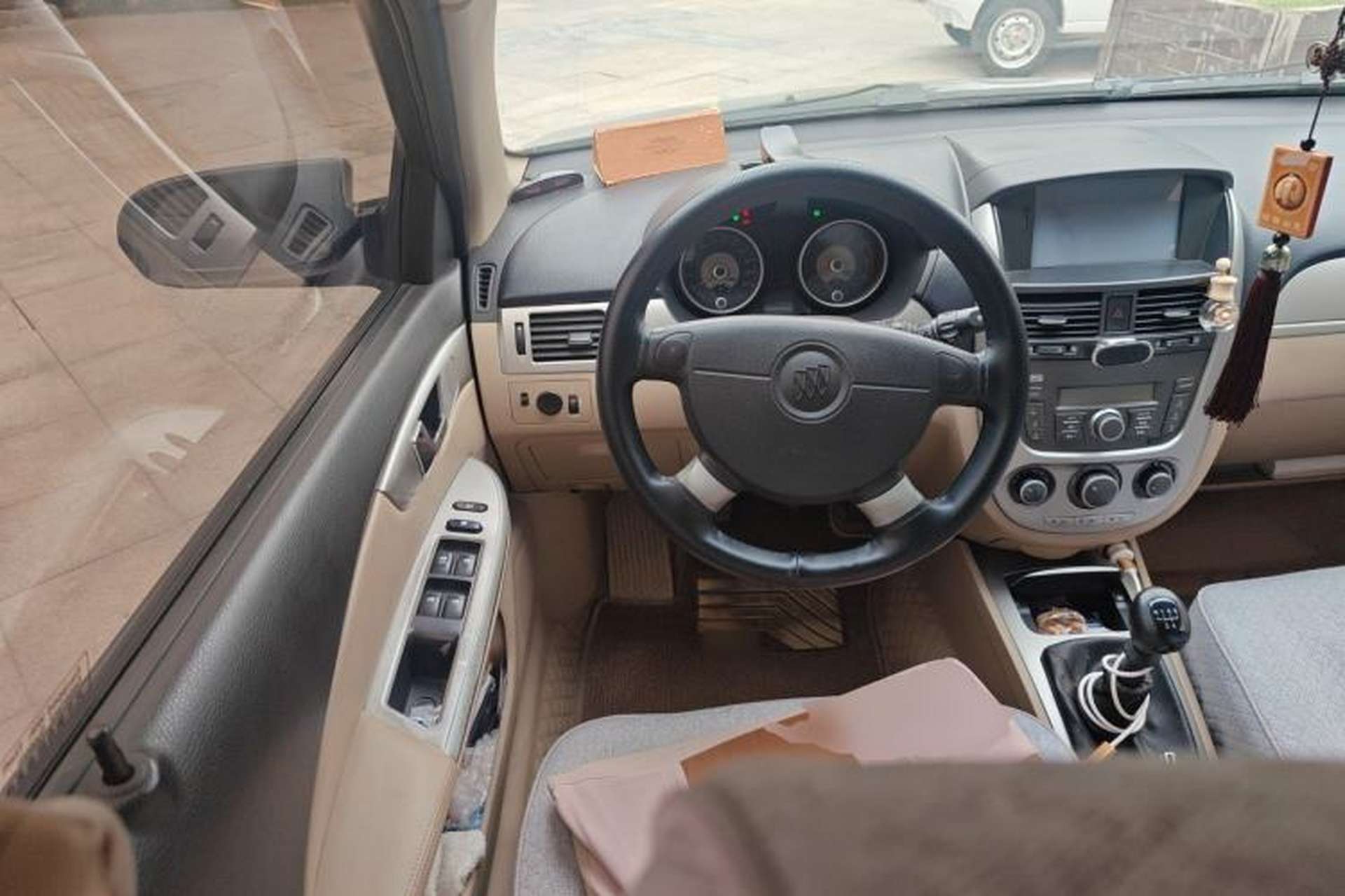 Used Buick Excelle 2011 1.6 LX-MT Steering Wheel