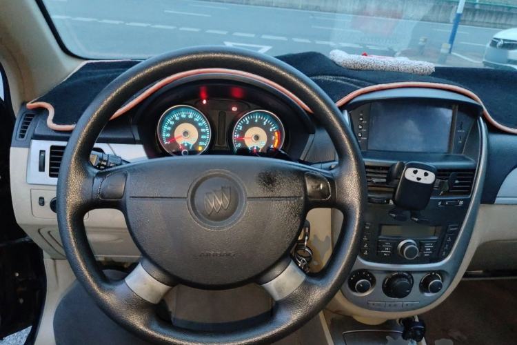 Used Buick Excelle 2011 1.6 LX-MT Steering Wheel