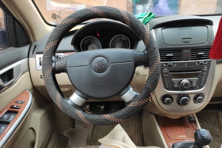 Used Buick Excelle 2011 1.6 LE-MT Steering Wheel