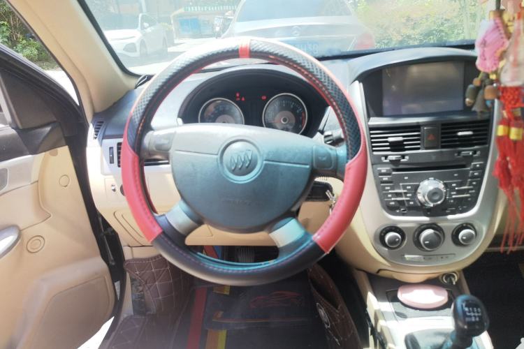 Used Buick Excelle 2011 1.6 LX-MT Steering Wheel