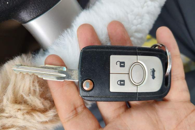 Used Buick Excelle 2011 1.6LX-AT Vehicle Key