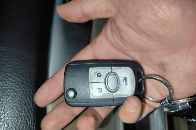 Used Buick Excelle 2011 1.6LX-AT Vehicle Key