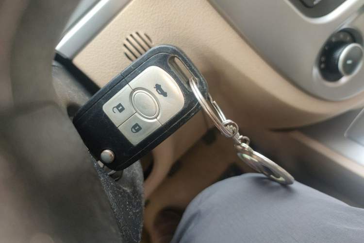 Used Buick Excelle 2011 1.6 LE-MT Vehicle Key