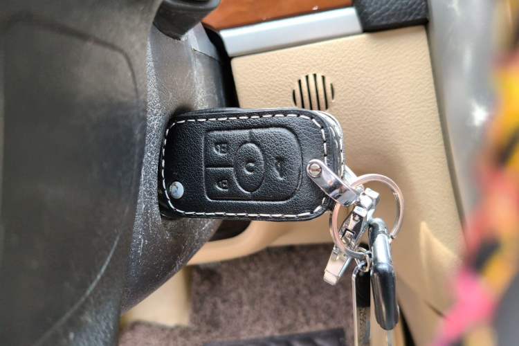 Used Buick Excelle 2011 1.6 LE-MT Vehicle Key