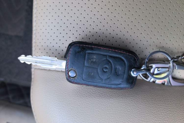 Used Buick Excelle 2011 1.6 LE-MT Vehicle Key