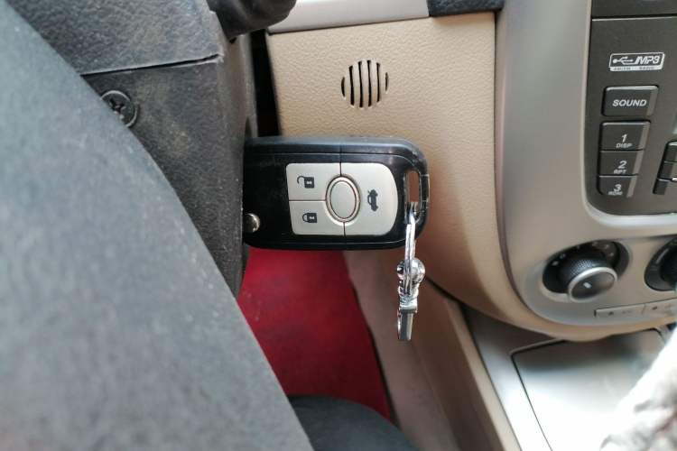 Used Buick Excelle 2011 1.6 LX-MT Vehicle Key
