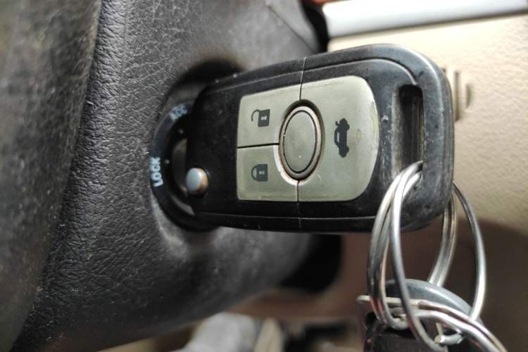 Used Buick Excelle 2011 1.6 LE-MT Vehicle Key