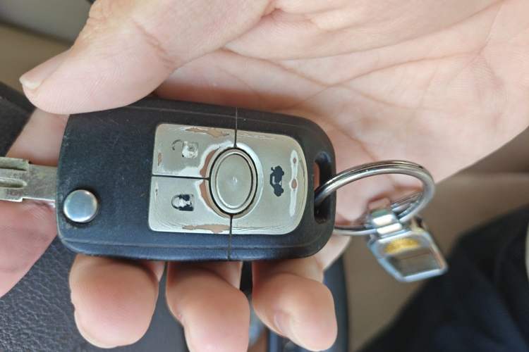 Used Buick Excelle 2011 1.6 LE-MT Vehicle Key