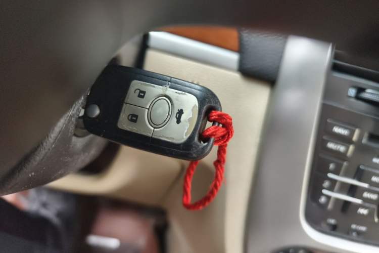 Used Buick Excelle 2011 1.6 LE-MT Vehicle Key