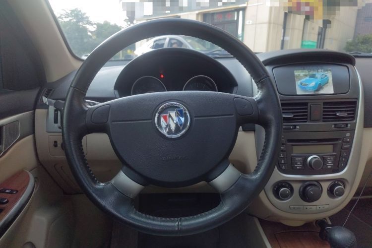 Used Buick Excelle 2011 1.6 LE-AT Interior 2
