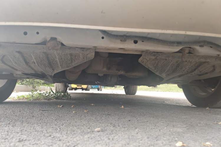 Used Buick Excelle 2011 1.6 LE-MT Chassis Front