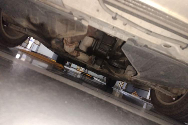 Used Buick Excelle 2011 1.6 LE-MT Chassis Front