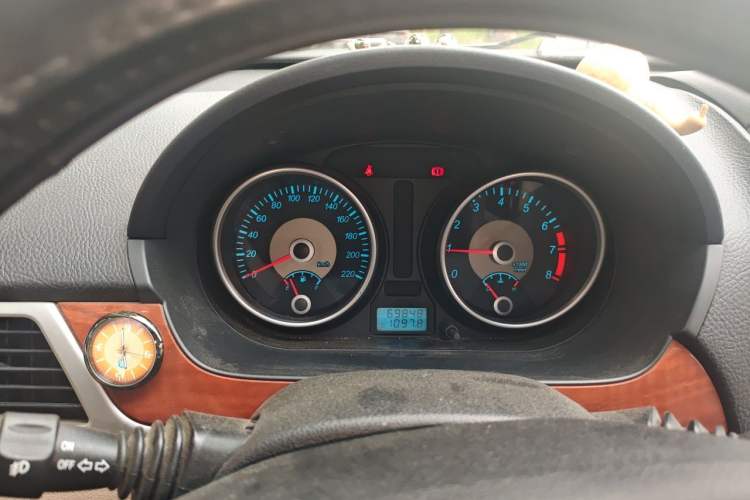 Used Buick Excelle 2011 1.6 LE-MT Instrument Cluster
