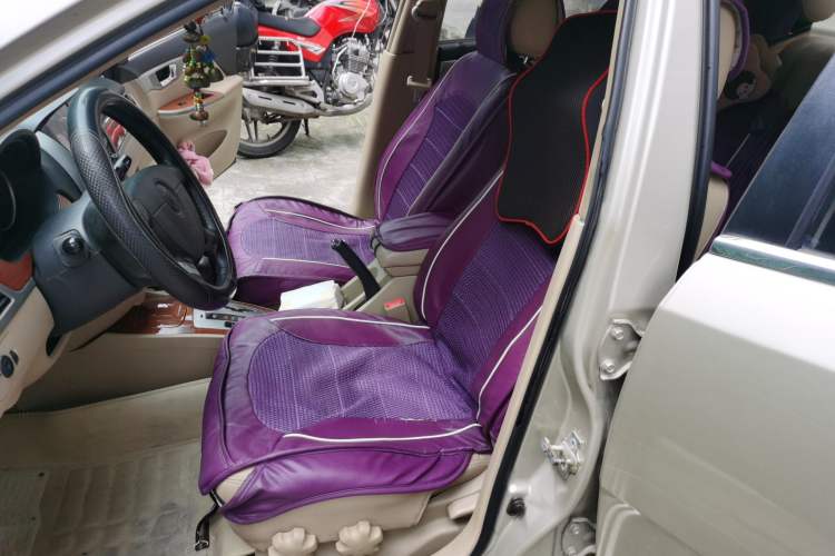 Used Buick Excelle 2011 1.6 LE-AT Left Front Seat