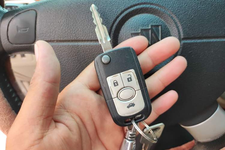 Used Buick Excelle 2011 1.6 LE-MT Vehicle Key