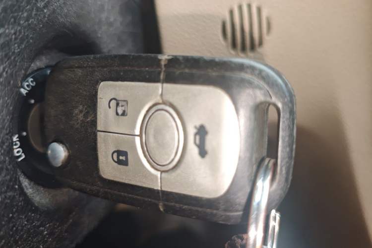 Used Buick Excelle 2011 1.6 LE-MT Vehicle Key
