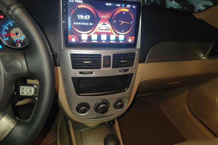 Used Buick Excelle 2011 1.6LX-AT Audio And AC Panel